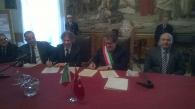 La firma del gemellaggio tra Catania e Beyoglu