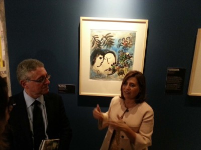 Tania Coen dell'Israel Museum di Gerusalemme, con l'assessore Licando, ha fatto da guida alla stampa, alle sue spalle il quadro "Gli amanti" che conclude la mostra 