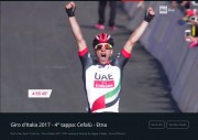 Giro D'Italia 100, Jan Polanc taglia il traguardo sull'Etna
