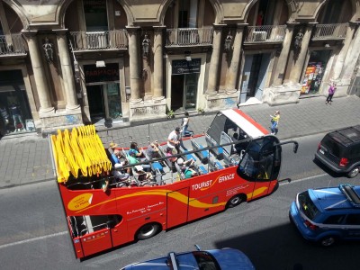04 A - Catania, bus turistico via Etnea